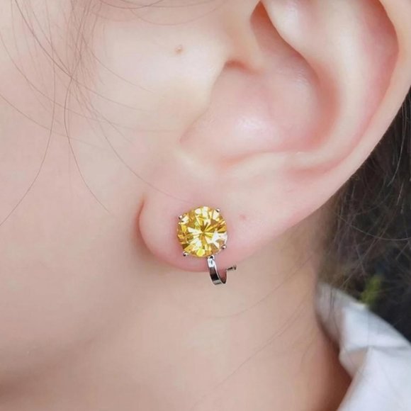 Clip On Huggie Earrings - Picture 3 of 4